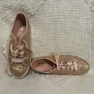 Kids size 4 rose gold keds!